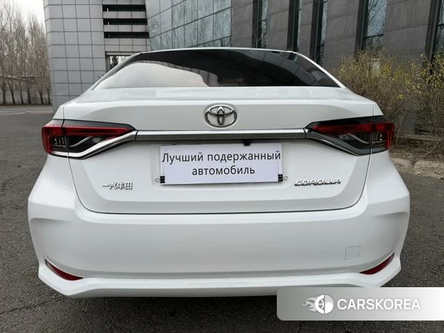Toyota Corolla 2023 Белый из Китая, фото 4