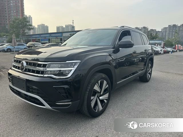 Volkswagen Tourang 2025 Черный из Китая, фото 4