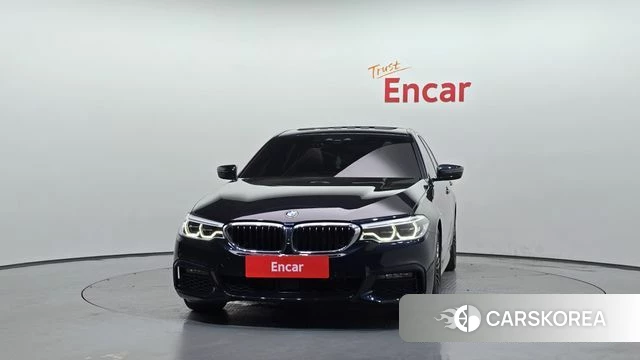 BMW 5 Series (G30) id 4435482 из Кореи 13