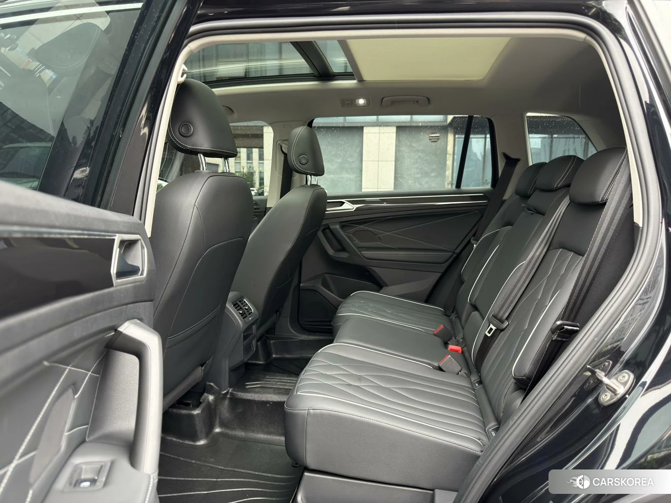 Volkswagen Tiguan L id 4492849 из Китая 8