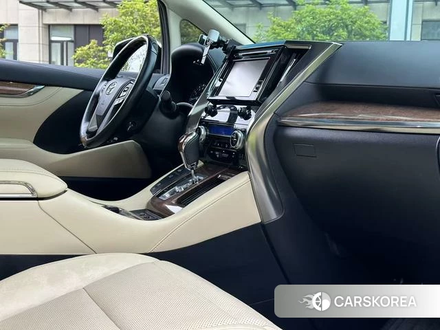 Toyota Elfa 2018 Черный из Китая, фото 3