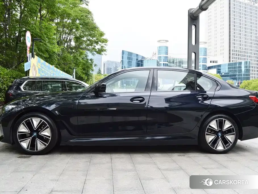 BMW i3 id 4674379 из Китая 8