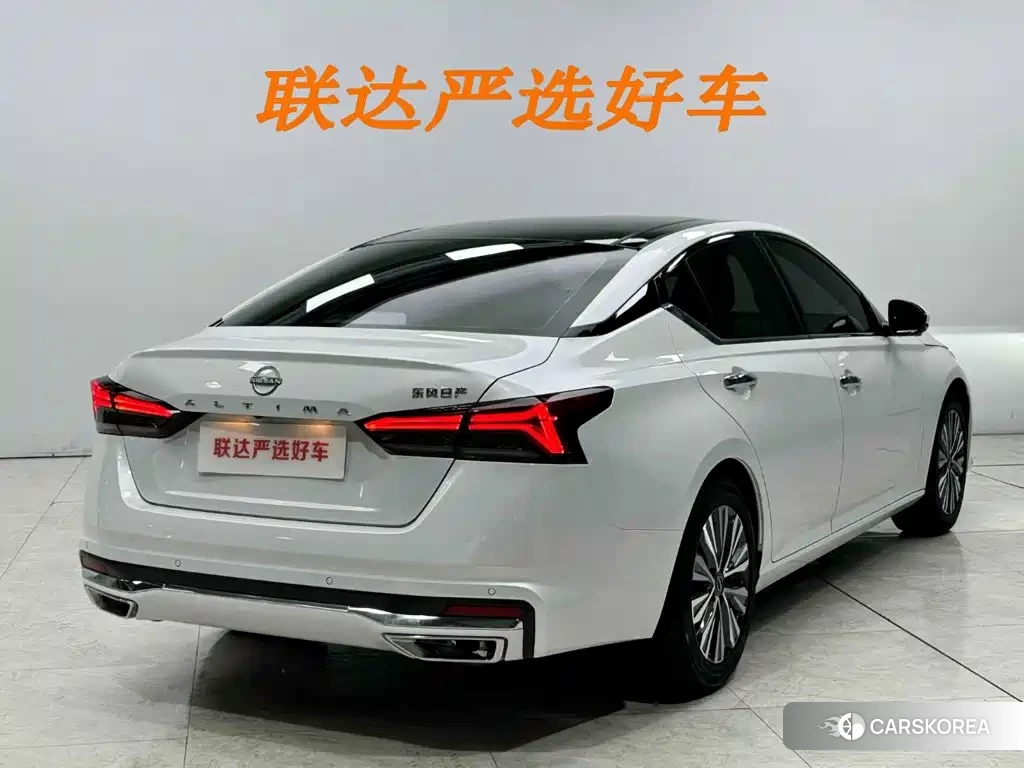 Nissan Altima id 4601801 из Китая 18