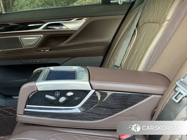 BMW 7 series id 4209924 из Китая 13