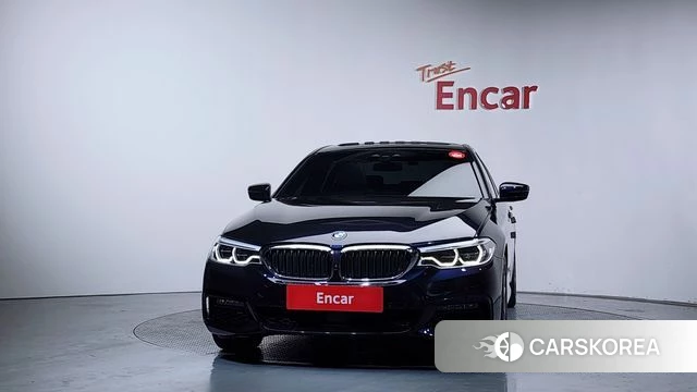 BMW 5 Series (G30) id 3879282 из Кореи 13