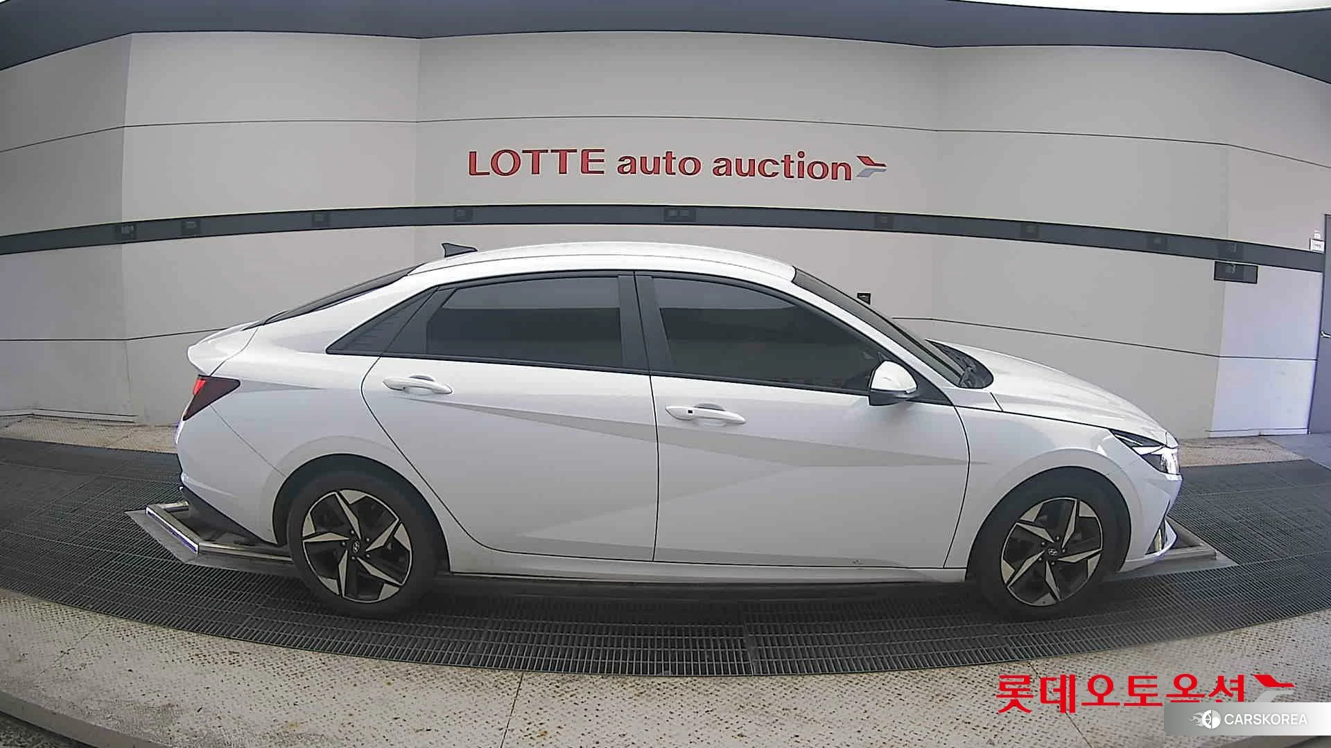 Hyundai Avante Hybrid id 4909169 из Кореи 23