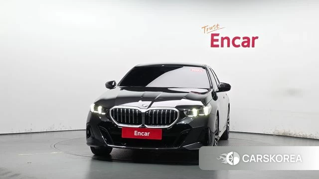 BMW 5 Series (G60) id 4870861 из Кореи 23