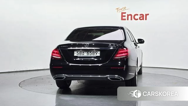 Mercedes-Benz E-Class W213 id 4310751 из Кореи 23