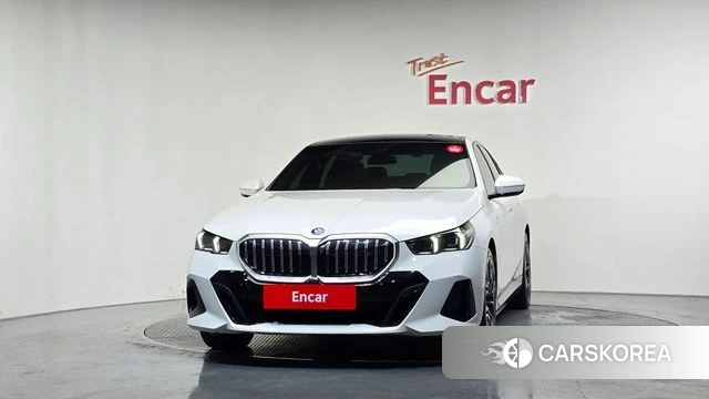 BMW 5 Series (G60) id 4729995 из Кореи 23