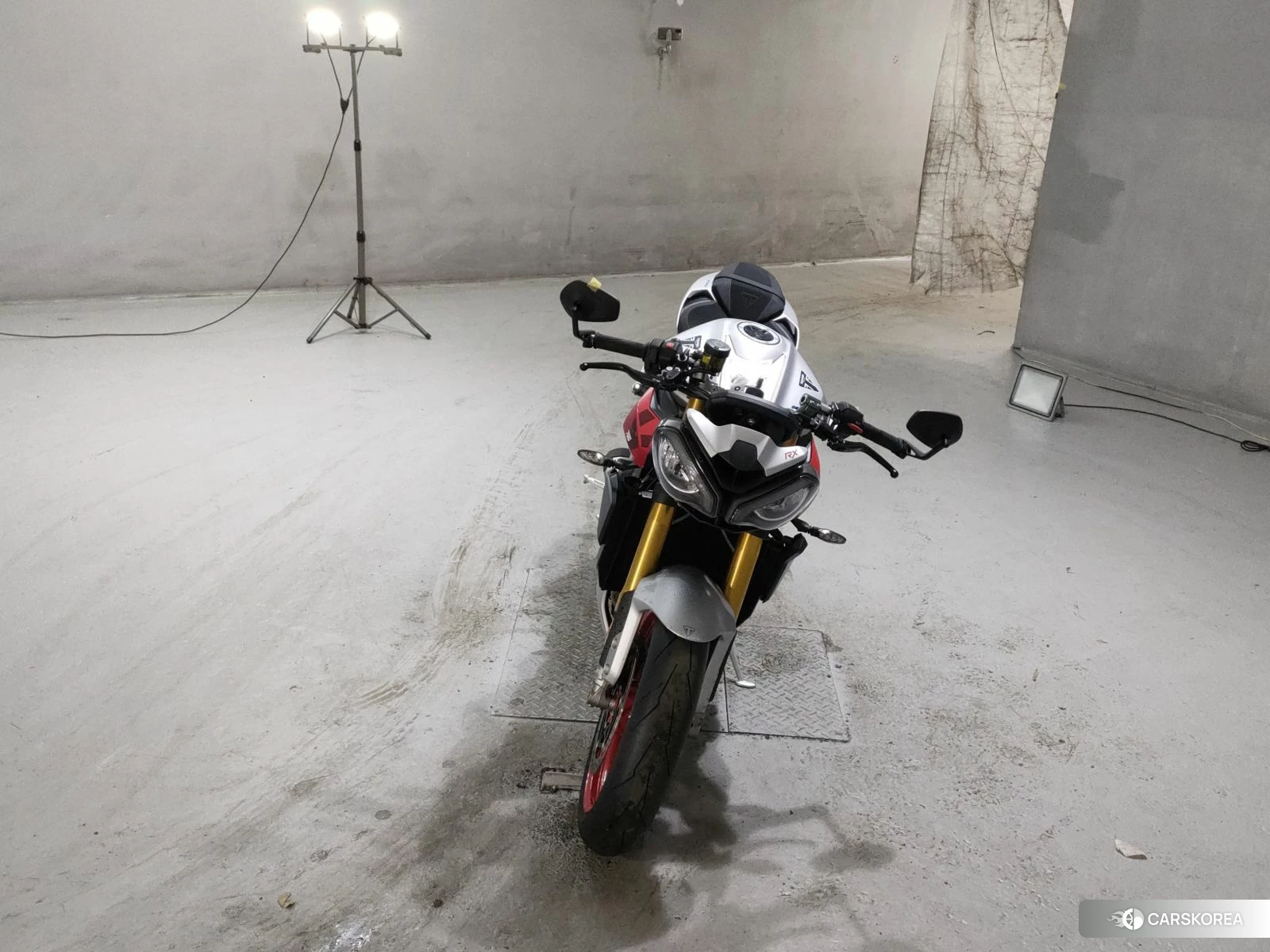 Проданный Triumph STREET TRIPLE RX 2026 из Японии, фото 4