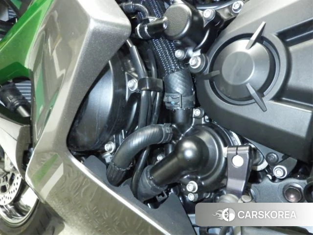 Engine photo