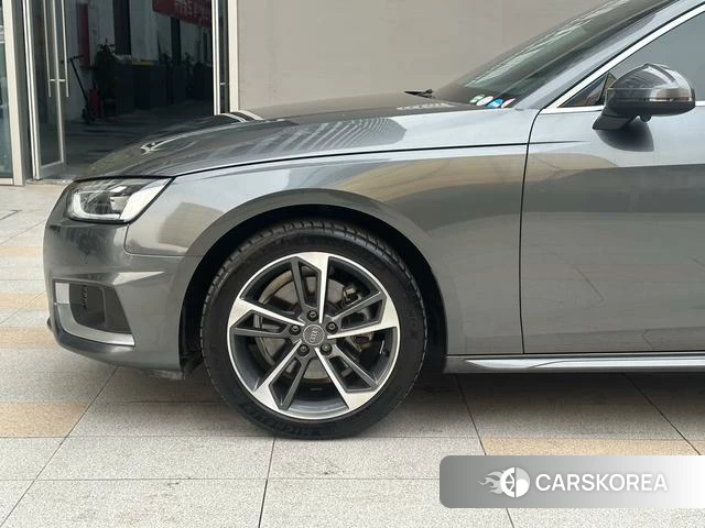 Audi A4L id 4263988 из Китая 19