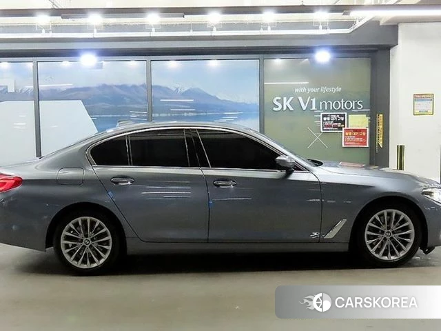 BMW 5 Series (G30) id 4491044 из Кореи 13