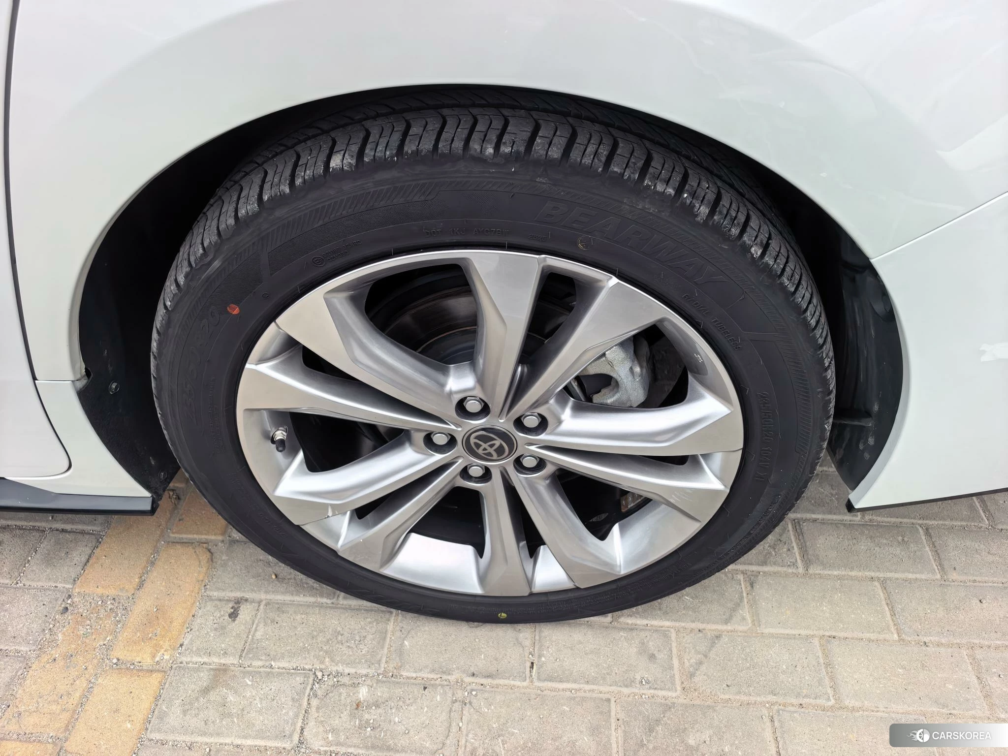 Toyota Saina id 4492740 из Китая 11