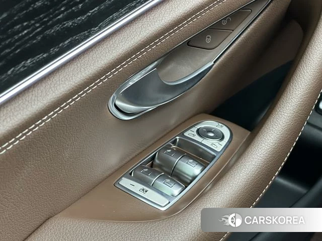 Mercedes-Benz E-class id 4290378 из Китая 18