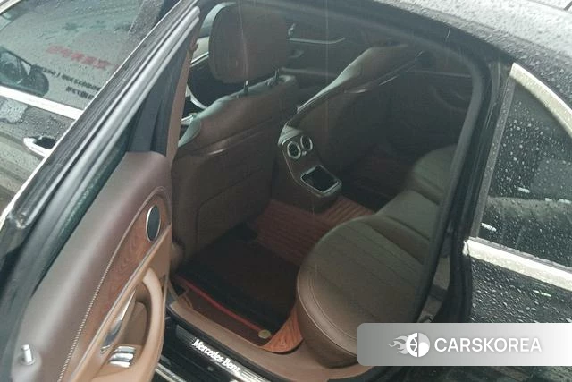 Mercedes-Benz E-class id 4259969 из Китая 10