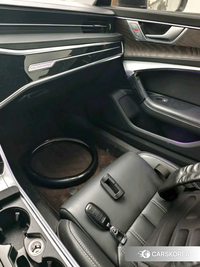 Audi A6L 2022 Черный из Китая, фото 3
