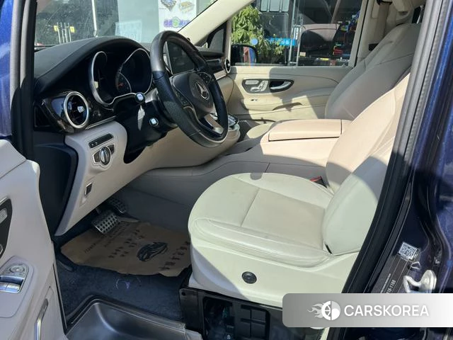 Mercedes-Benz V-class id 4221786 из Китая 6