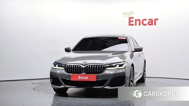 BMW 5 Series (G30) id 3702706 из Кореи 14