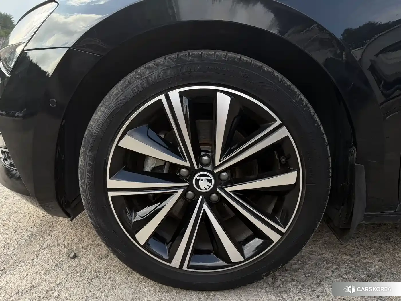 Skoda Superb id 4669292 из Китая 13
