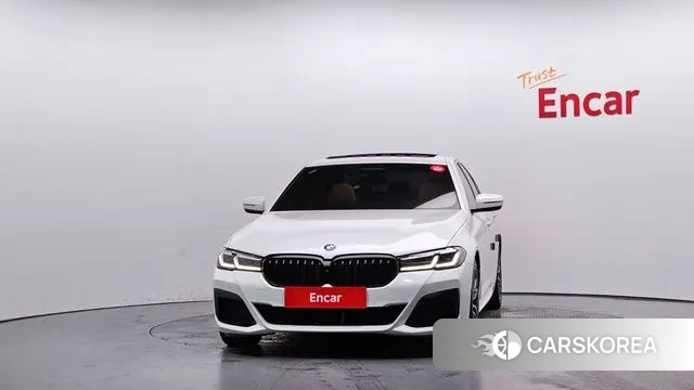 BMW 5 Series (G30) id 3540386 из Кореи 13