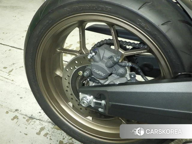 Honda CB650R-2 id 4184375 из Японии 23