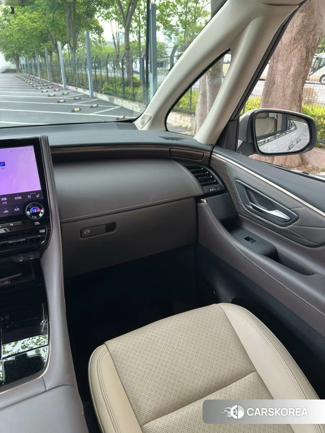 Toyota Elfa id 4314816 из Китая 22