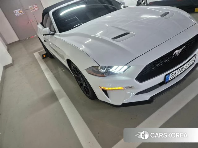 Ford Mustang 2022 Белый из Кореи, фото 3