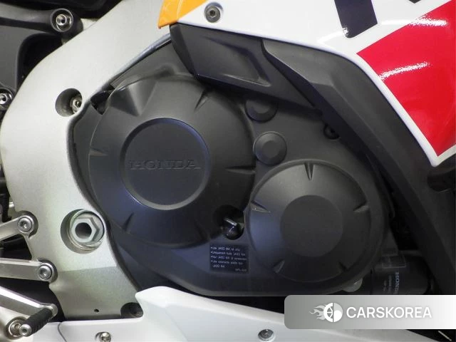 Engine photo
