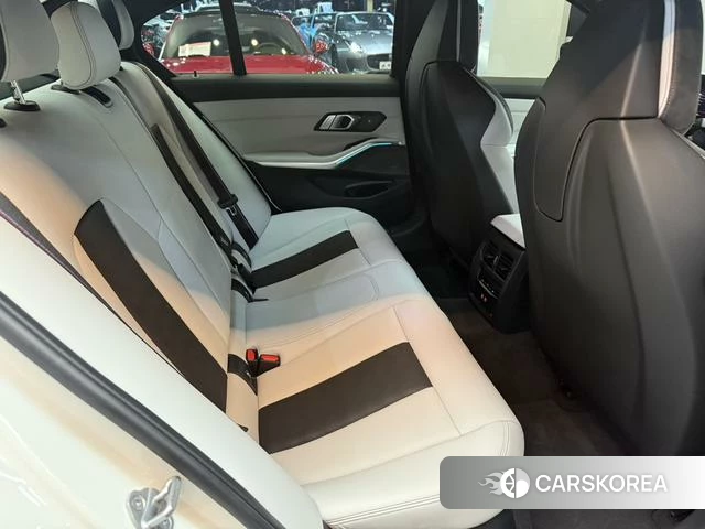 BMW M3 2025 Белый из Китая, фото 3