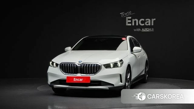 BMW 5 Series (G60) id 3841534 из Кореи 13