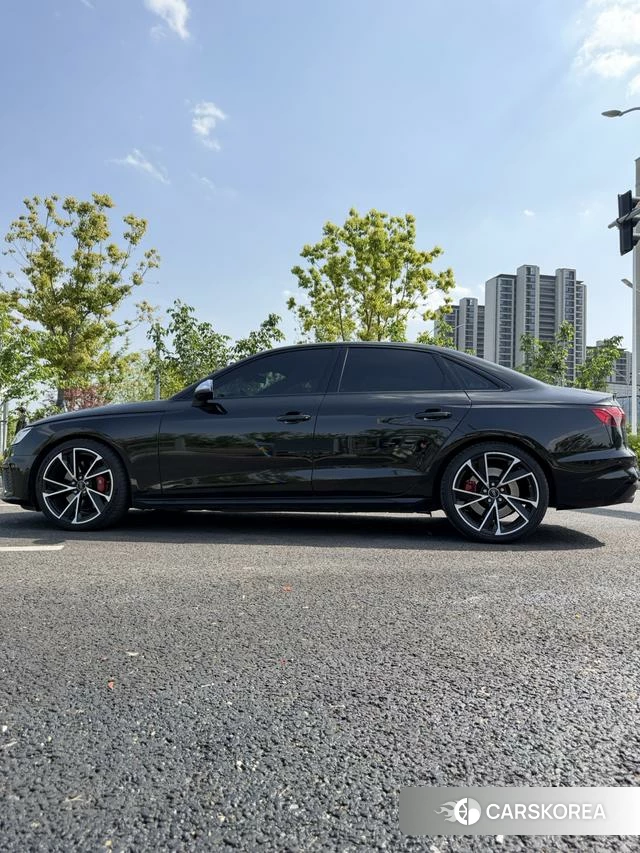 Audi S4 id 4265116 из Китая 13