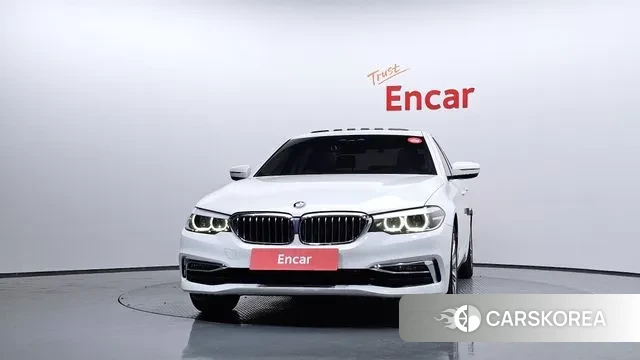 BMW 5 Series (G30) id 3350935 из Кореи 13