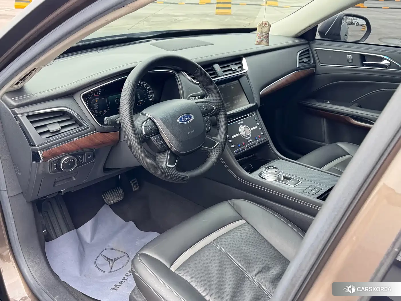 Ford Taurus id 4570801 из Китая 9