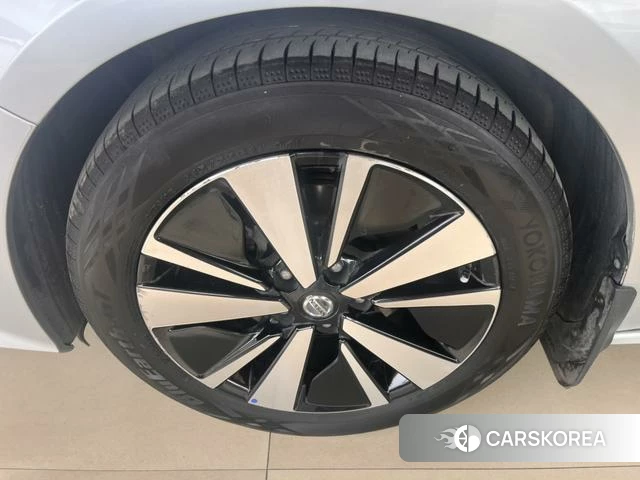 Nissan Teana id 4272442 из Китая 8