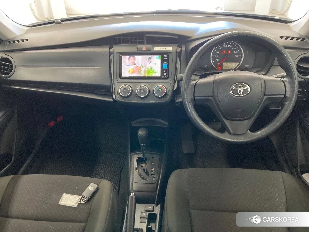 Toyota Corolla Axio 2023 из Японии, фото 3