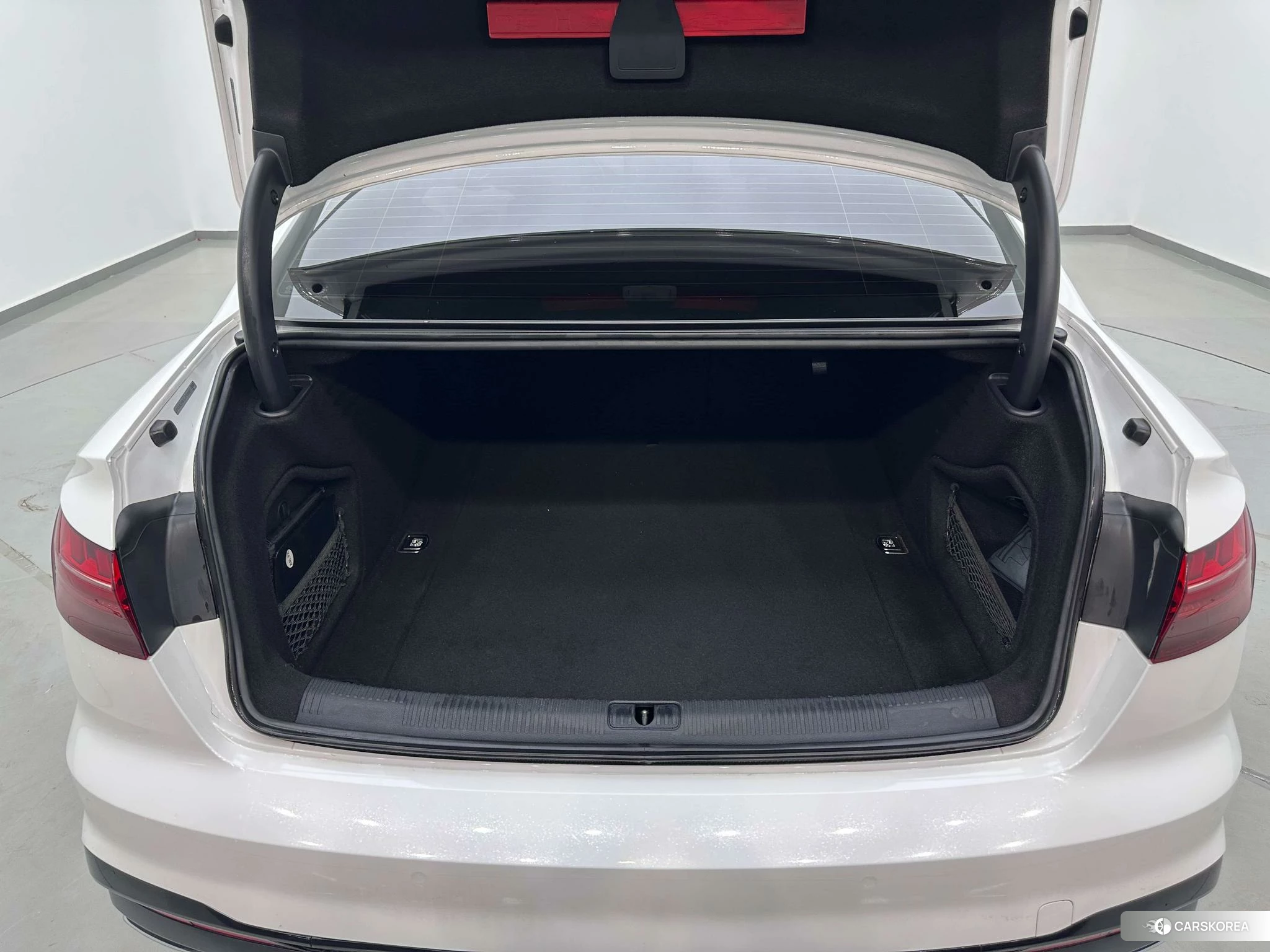 Audi A4L id 4467453 из Китая 23