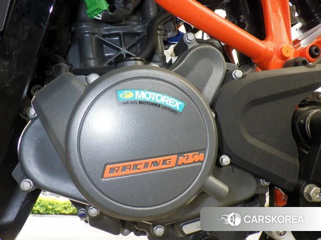 Engine photo