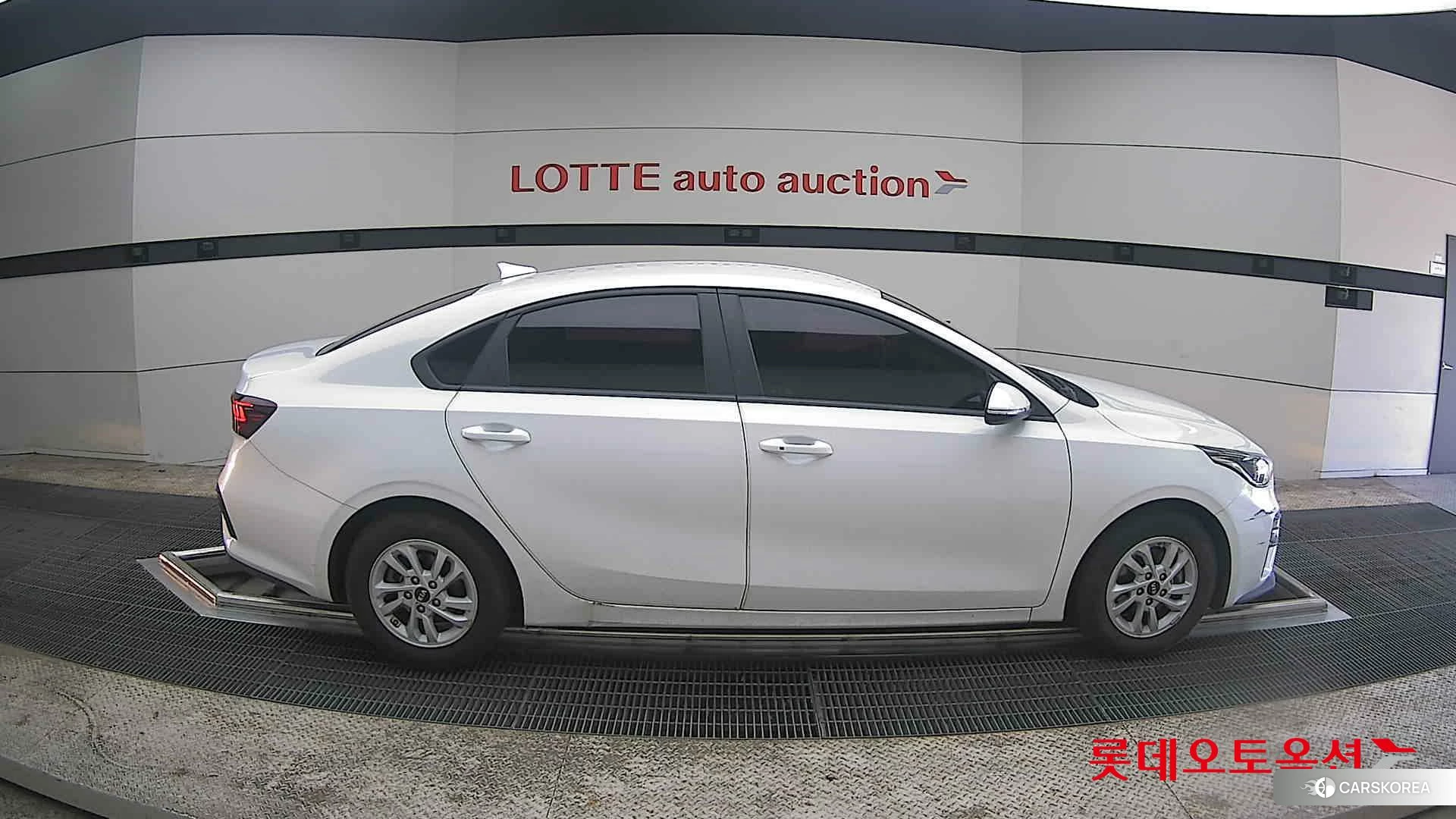 Kia K3 id 3882168 из Кореи 23