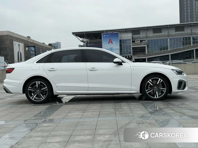 Audi A4L id 4275517 из Китая 8