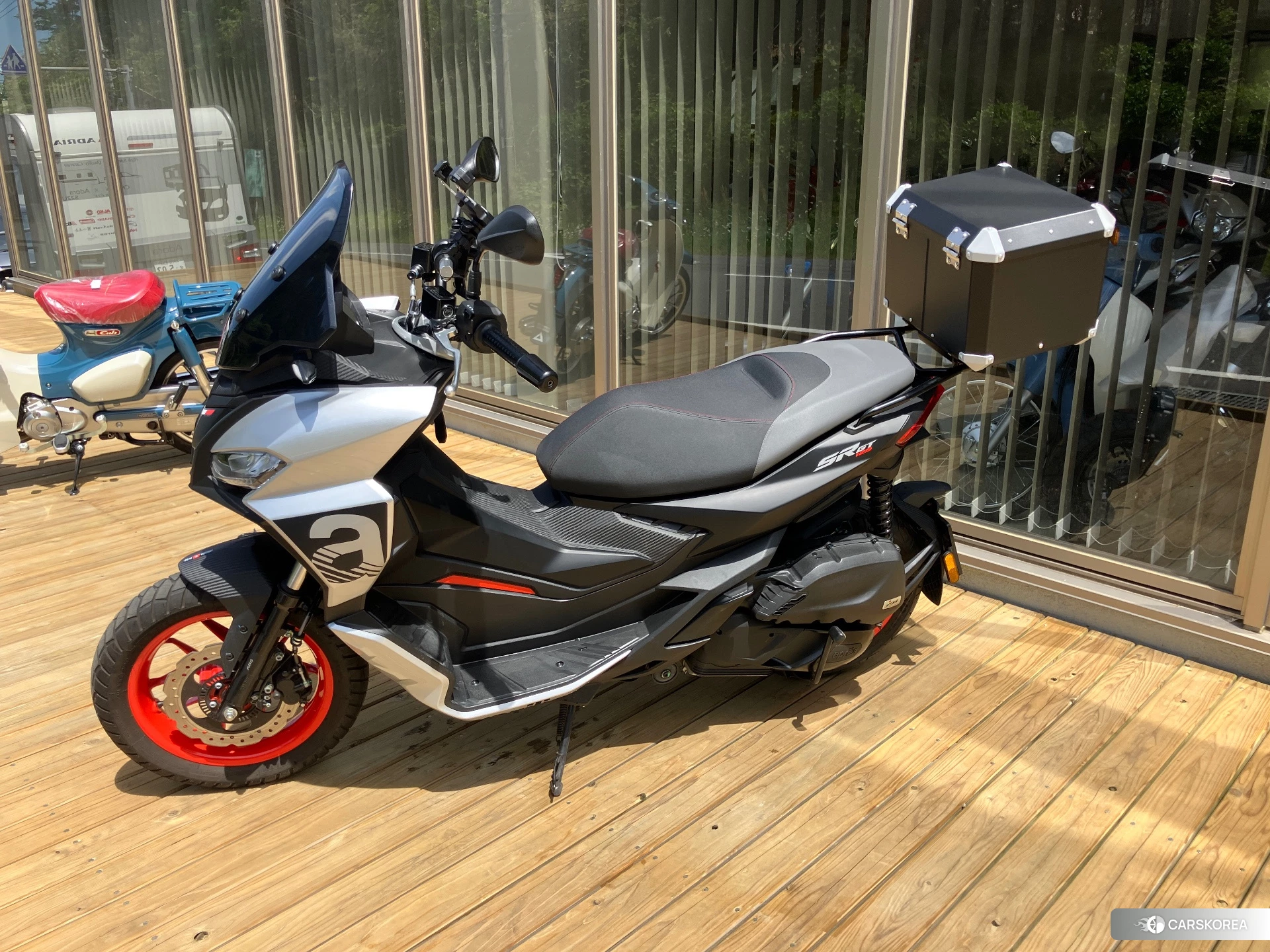 Проданный Aprilia SR125 2023 из Японии, фото 4