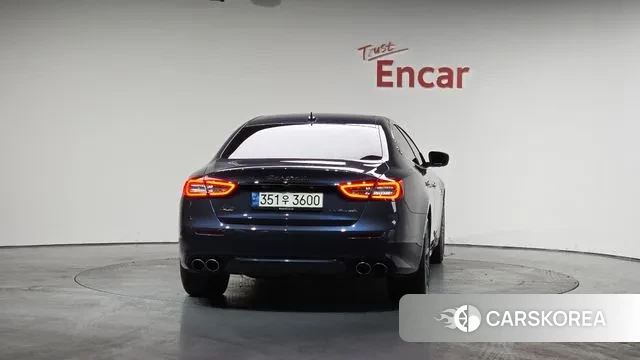 Maserati Quattroporte id 3530301 из Кореи 13