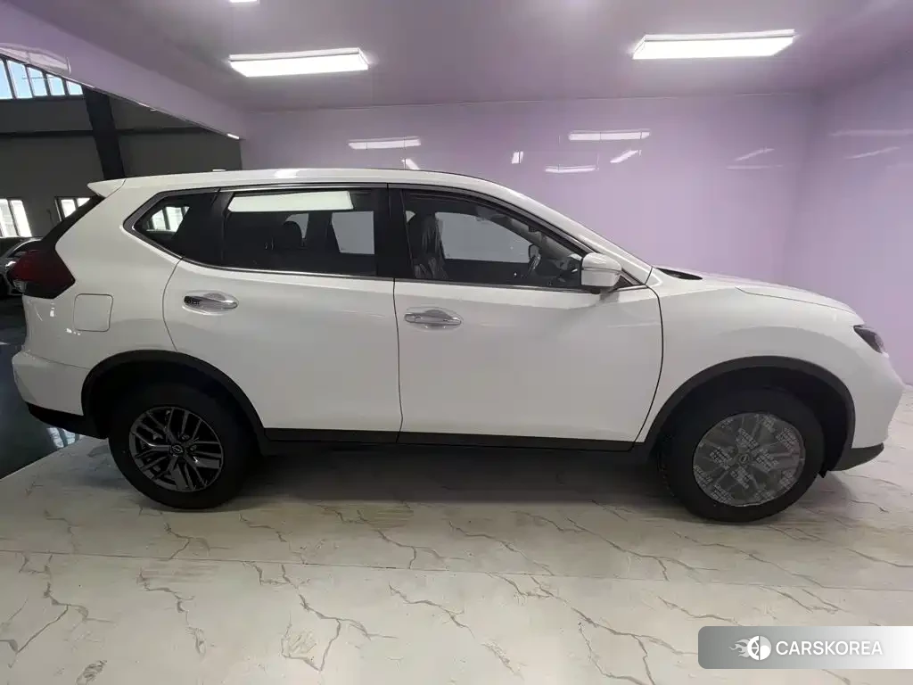 Nissan Qijun id 4629474 из Китая 9