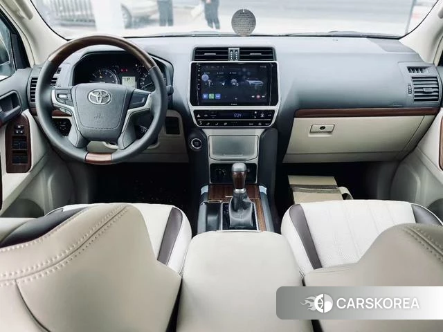 Toyota Prado (imported) 2023 Белый из Китая, фото 3