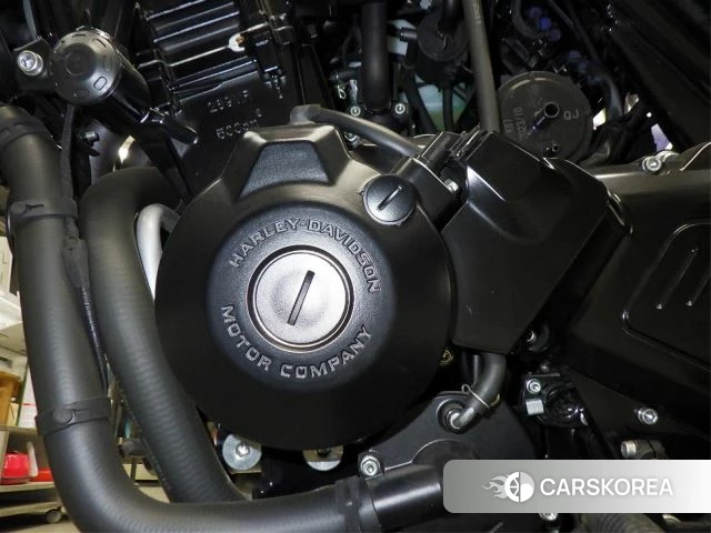 Engine photo