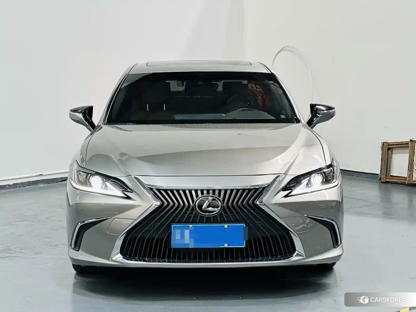 Lexus ES 2021 Silver/gray из Китая, фото 3