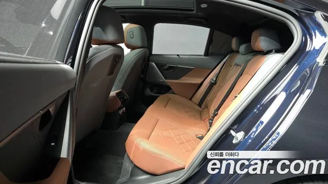 BMW 5 Series (G60) id 2686436 из Кореи 13