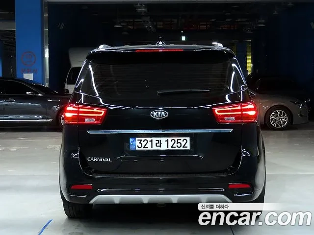 Kia The New Carnival id 2937339 из Кореи 13