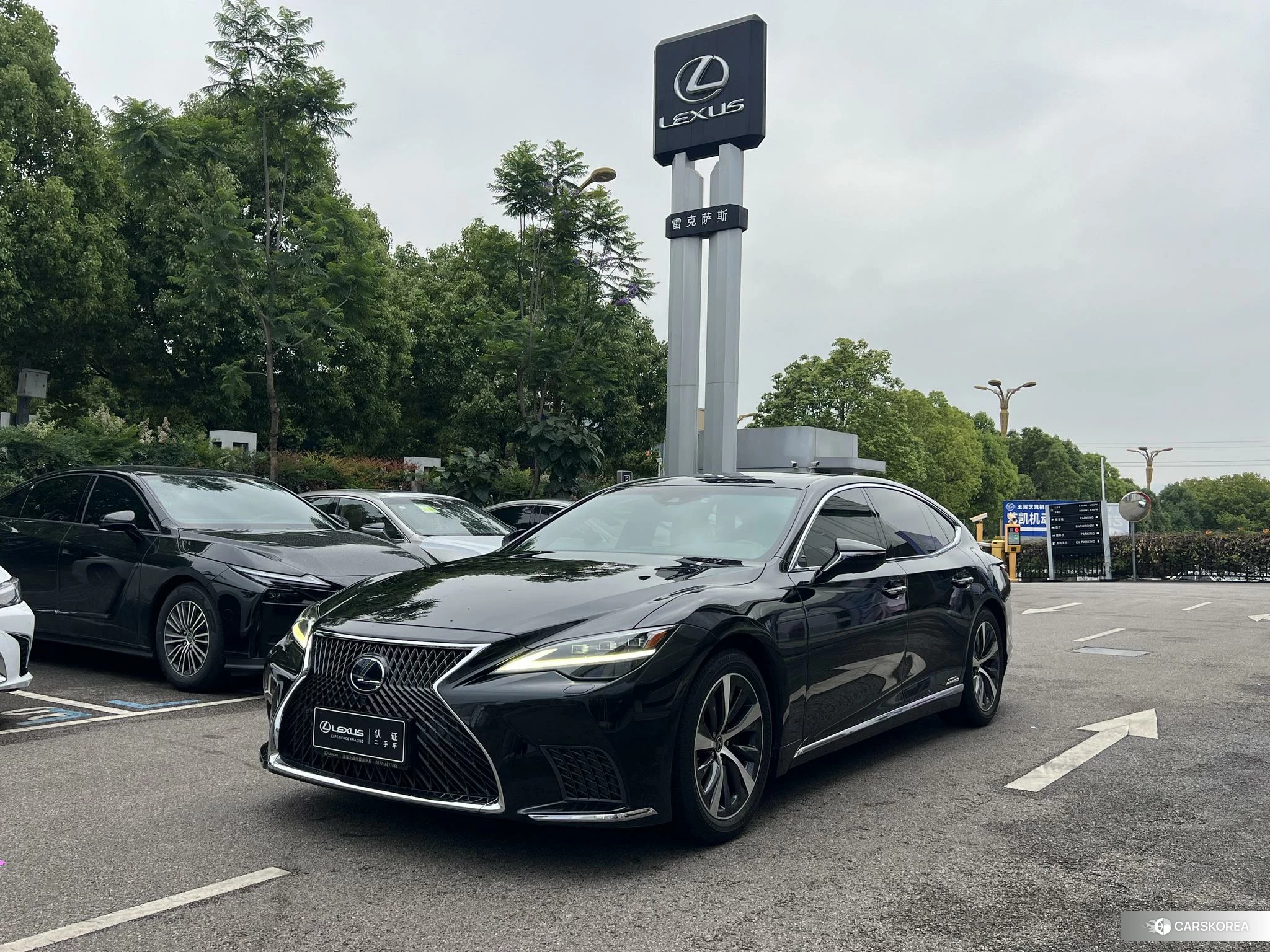 Lexus LS id 4426529 из Китая 7