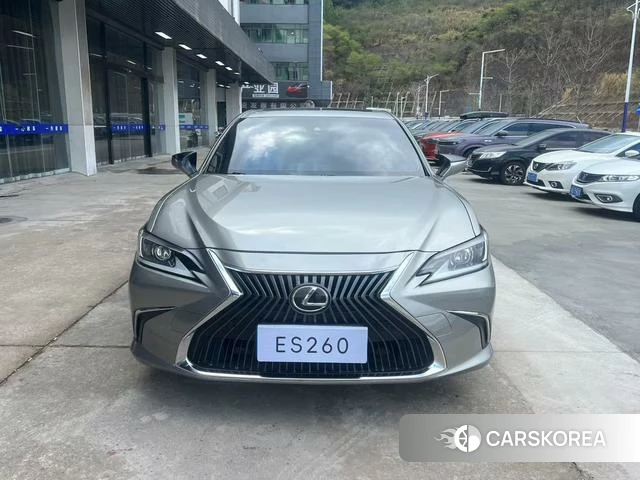 Lexus ES 2021 Серебристо-серый из Китая, фото 3